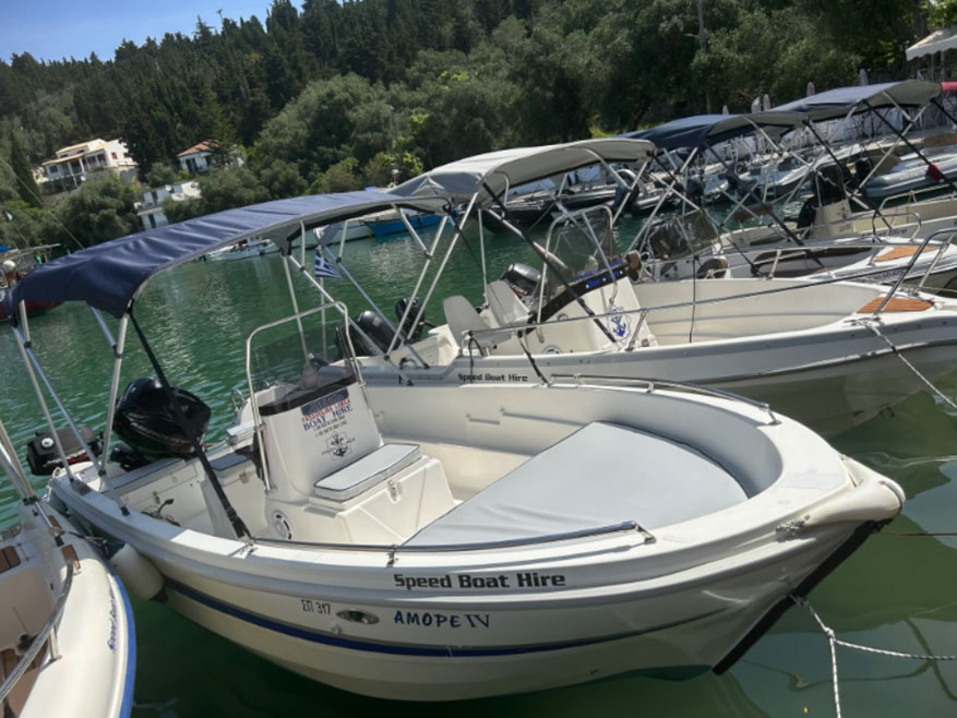 Amore IV - Fasoulias Ενοικιάσεις Σκαφών