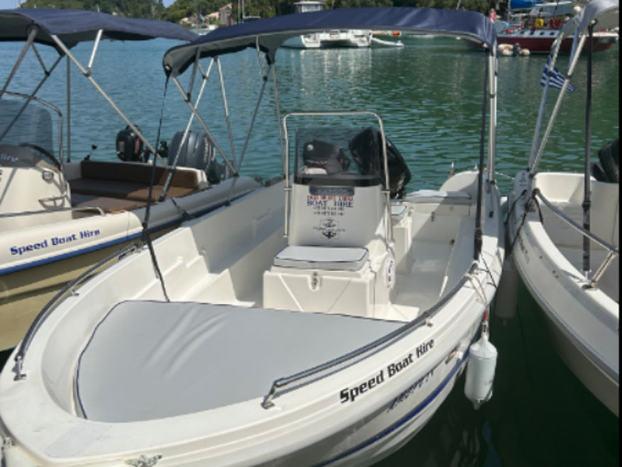 Amore IV - Fasoulias Ενοικιάσεις Σκαφών